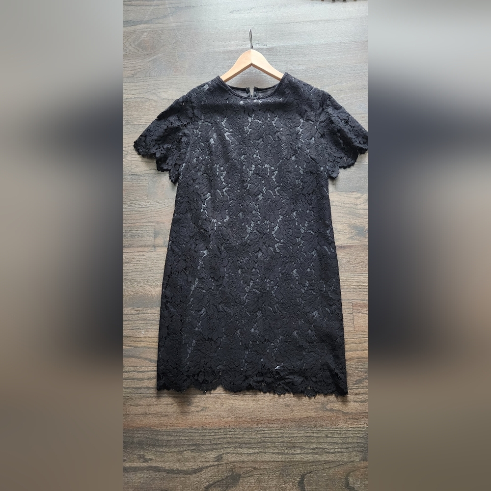 LACE dress